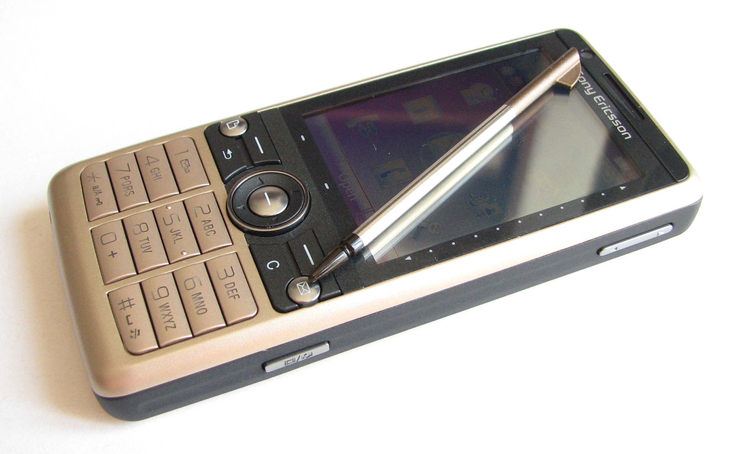 Baixar toques gratuitos para Sony-Ericsson G700.